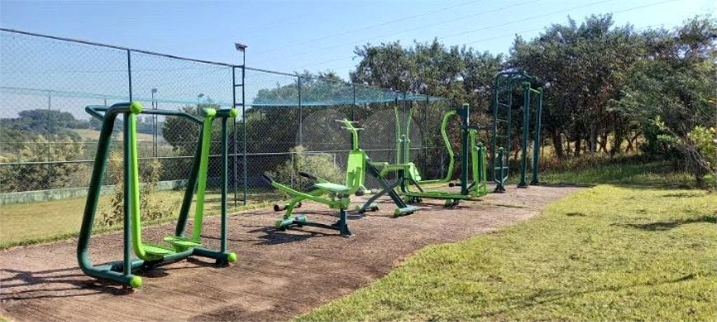 Terreno à venda no condomínio Bosque dos Cambarás, Valinhos - SP