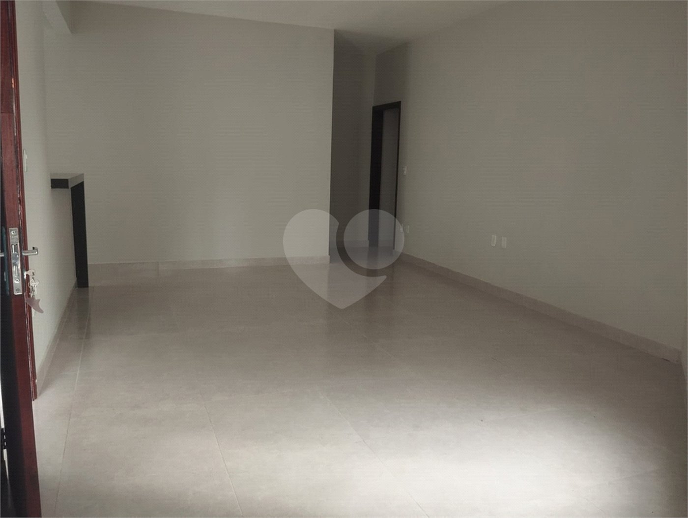 Casa Térrea à venda com 3 quartos, sendo 1 suíte, em Jardim Nova América, Araraquara, SP