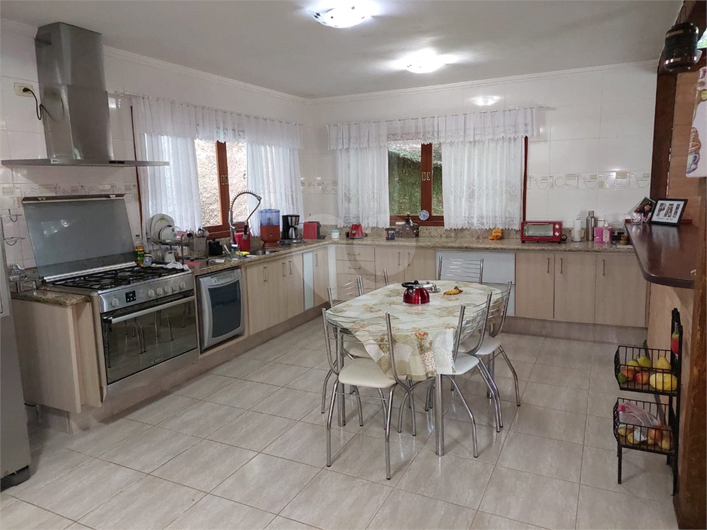 Casa à venda com 3 suítes em Roseira, Mairiporã, SP