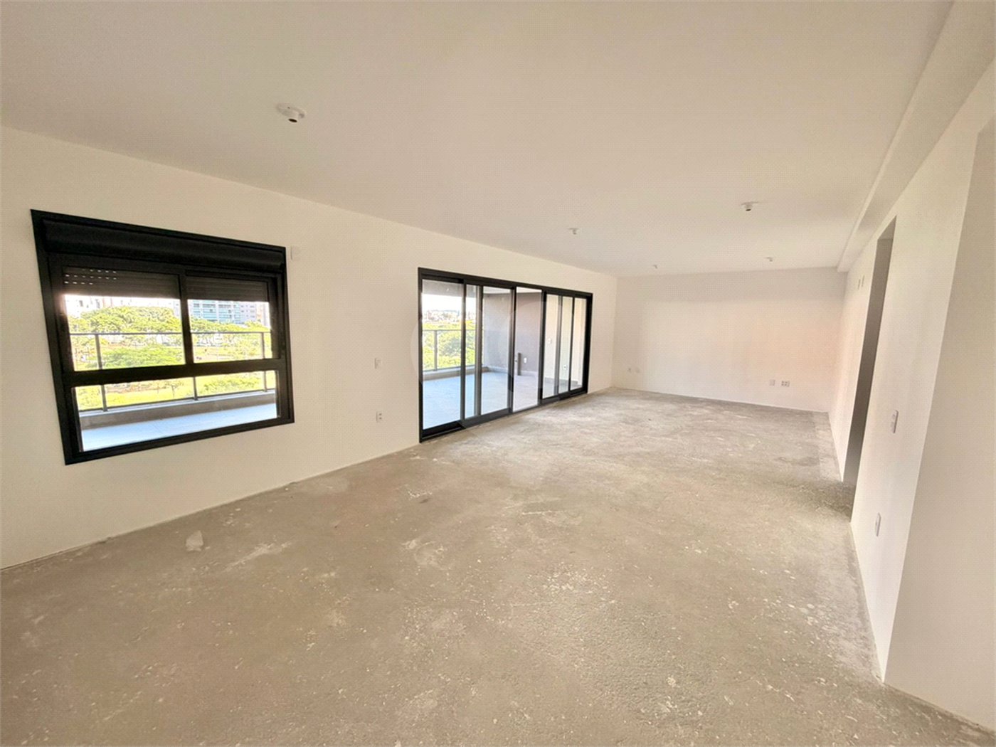 Apartamento à venda com 4 quartos, sendo 3 suítes, em Água Branca, São Paulo, SP