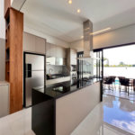 Casa à venda com 3 suítes no condomínio Residencial Mont'alcino, Valinhos - SP