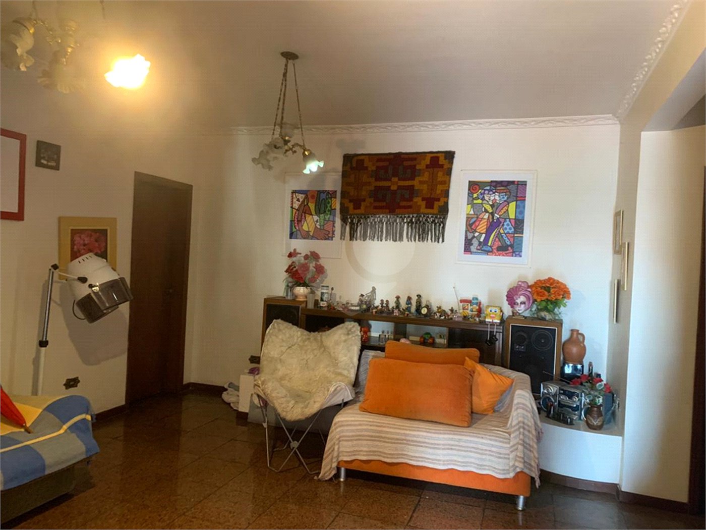 Sobrado à venda ou para alugar com 5 quartos, sendo 4 suítes, em Chácara Monte Alegre, São Paulo, SP