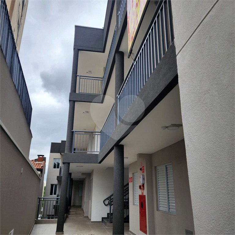 Casa à venda com 2 quartos, sendo 1 suíte, no condomínio Residencial Sanches, São Paulo - SP