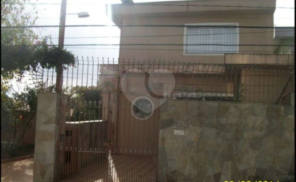 Sobrado à venda com 3 suítes em Vila Romero, São Paulo, SP