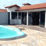 Casa à venda com 8 quartos, sendo 3 suítes,  no condomínio Terras de Santa Rosa, Salto - SP