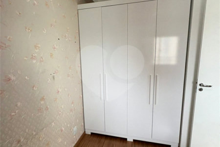 Apartamento à Venda na Rua Catumbi – 33m²