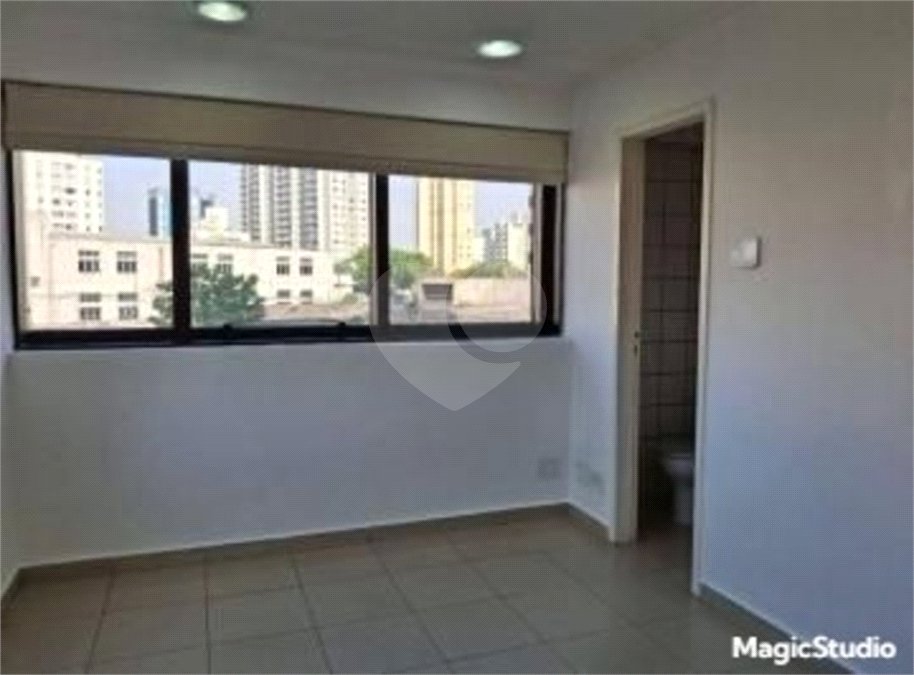 Sala comercial com 38m², 1 vaga de garagem, à venda na Vila Mariana
