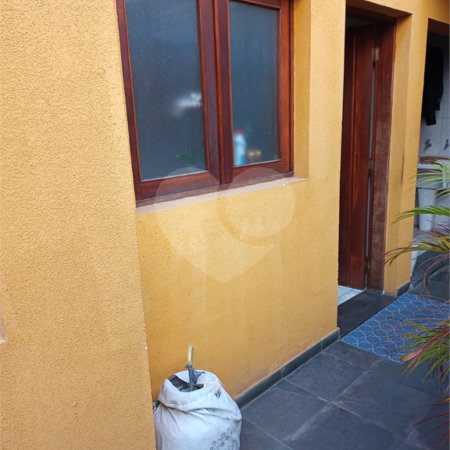 Sobrado à venda com 3 quartos em Jardim Colombo, São Paulo, SP