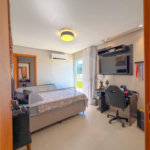 Casa à venda com 3 suítes no condomínio Figueira Garden, Atibaia - SP