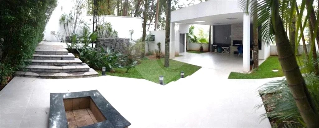 Duplex à venda com 3 quartos, sendo 1 suíte, em Vila Andrade, São Paulo, SP
