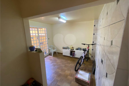 Casa à venda com 5 quartos, sendo 3 suítes, em Vila Almeida, Indaiatuba, SP