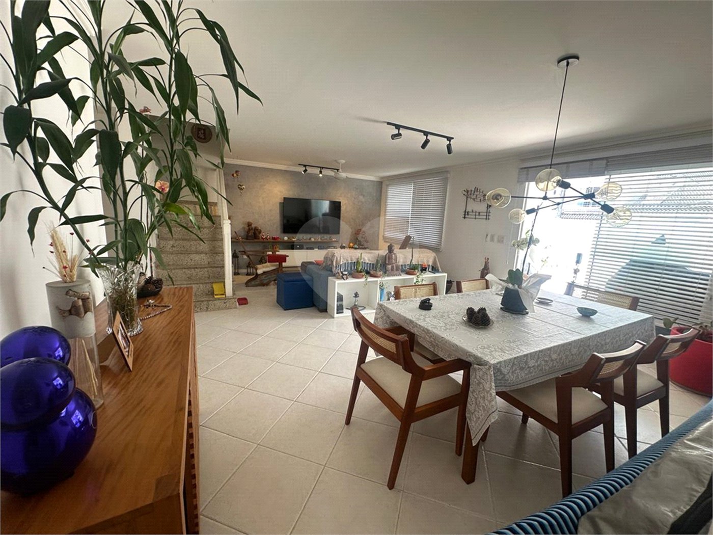 Casa à venda com 4 quartos, sendo 3 suítes, no condomínio Jardins de Florença, Rio de Janeiro - RJ