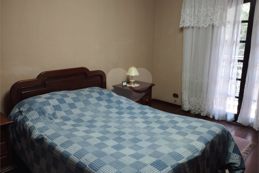 Sobrado à venda com 4 quartos, sendo 1 suíte, em Tremembé, São Paulo, SP
