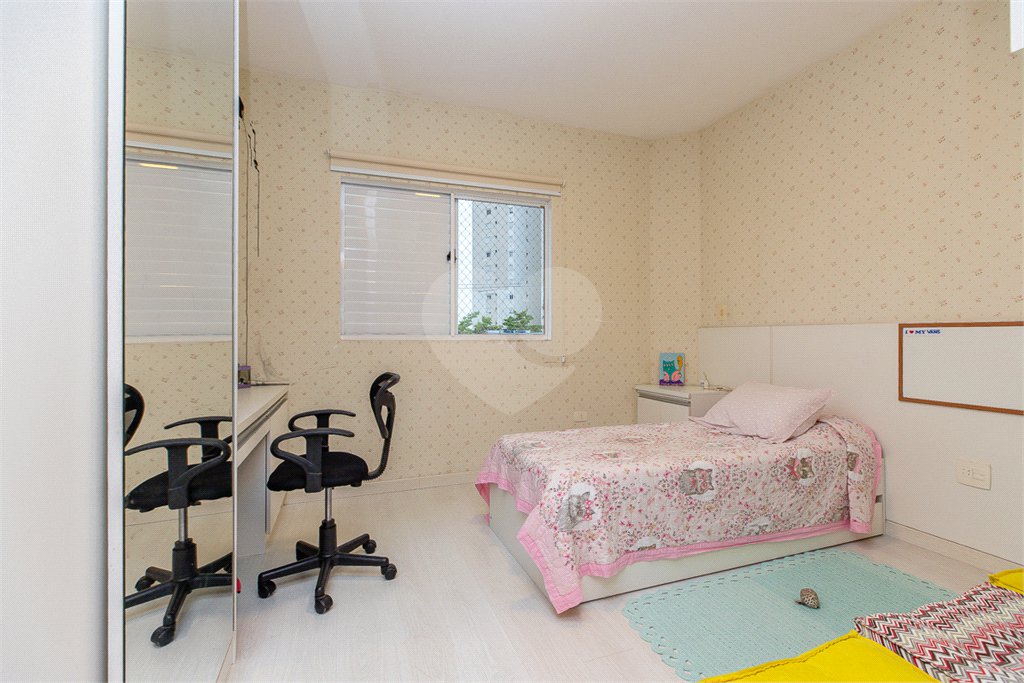 Apartamento à venda com 4 quartos, sendo 1 suíte, em Jardim Monte Kemel, São Paulo, SP