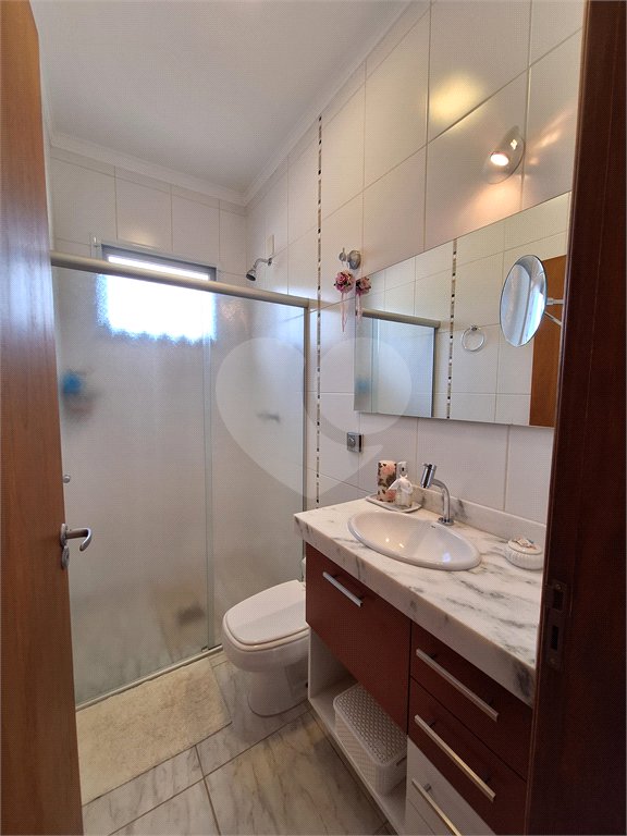 Casa à venda com 3 suítes no condomínio Residencial Villa Di Treviso, Vinhedo - SP