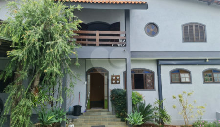Sobrado para alugar com 3 quartos, sendo 2 suítes, em Jardim Paulista, Atibaia, SP
