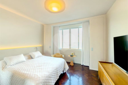 Apartamento à venda com 4 quartos, sendo 1 suíte,  em Copacabana, Rio de Janeiro, RJ