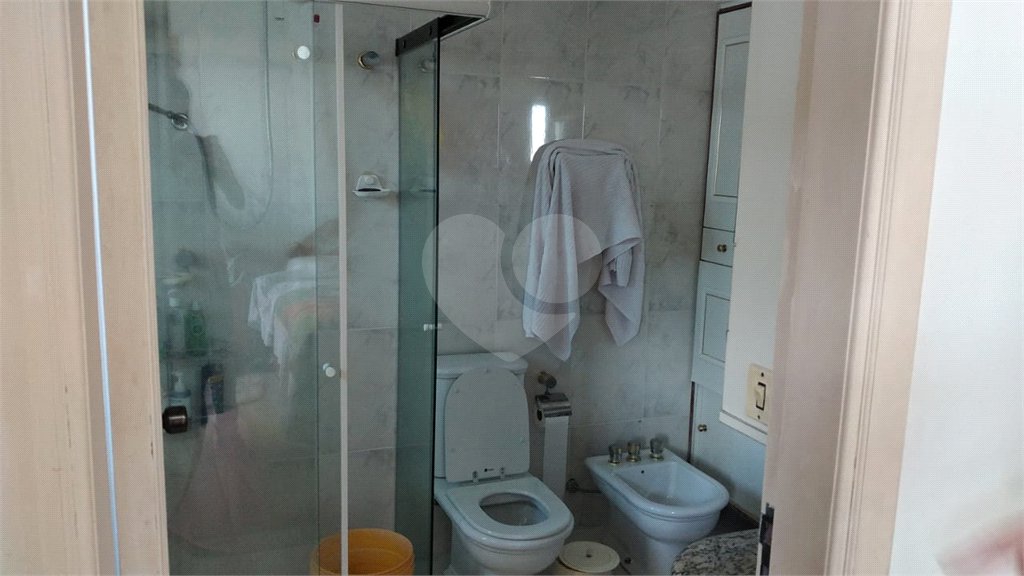 Sobrado à venda com 4 quartos, sendo 2 suítes, em Horto, São Paulo, SP