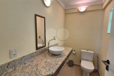 Casa à venda com 6 quartos, sendo 4 suítes, em Ferradura, Armação dos Búzios, RJ