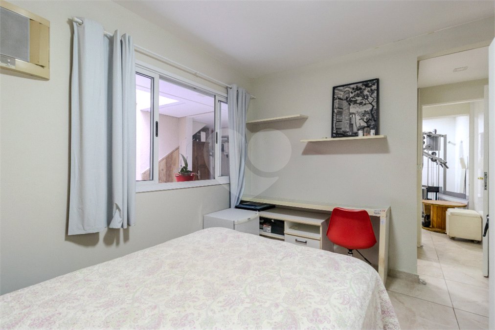 Casa à venda com 5 quartos, sendo 3 suítes, no condomínio Boulevard Saint Michael, São Paulo - SP