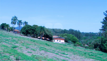 Sítio à venda com 8 quartos em Parque Rio Abaixo, Atibaia, SP