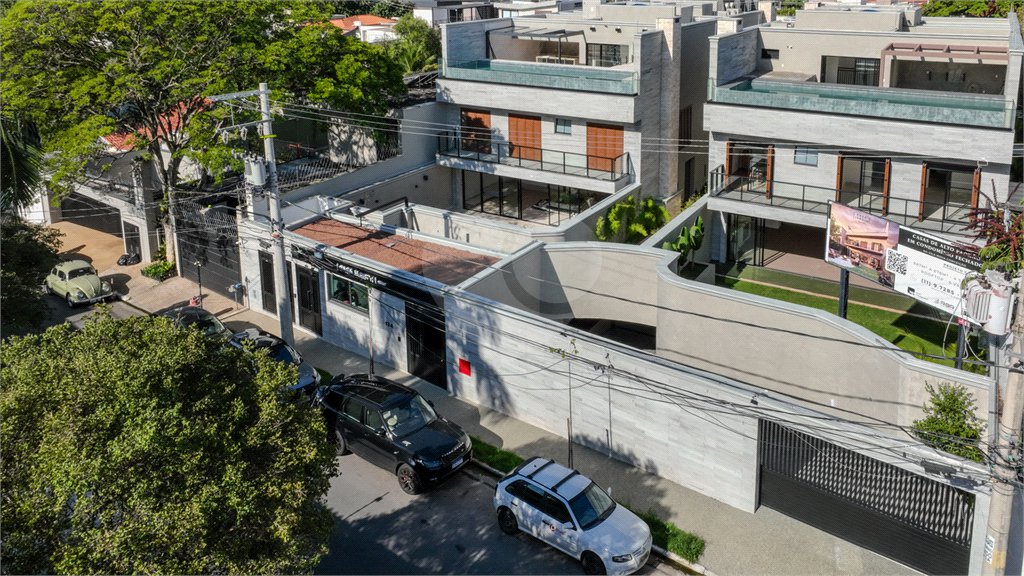 Casa à venda com 4 suítes no condomínio Teviot, São Paulo - SP