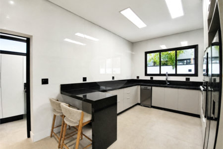 Casa à venda com 4 suítes no condomínio Alphaville Nova Esplanada 3, Votorantim - SP