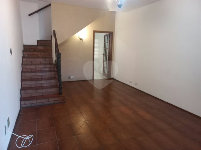 Sobrado para alugar com 2 quartos, sendo 1 suíte,  em Água Fria, São Paulo, SP