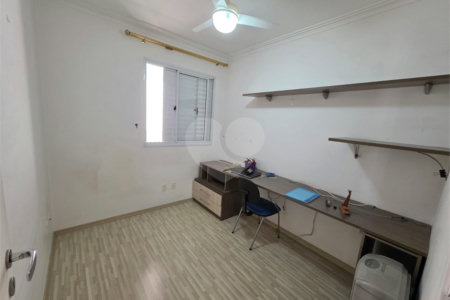 Apartamento à venda com 4 quartos, sendo 1 suíte, em Vila Polopoli, São Paulo, SP
