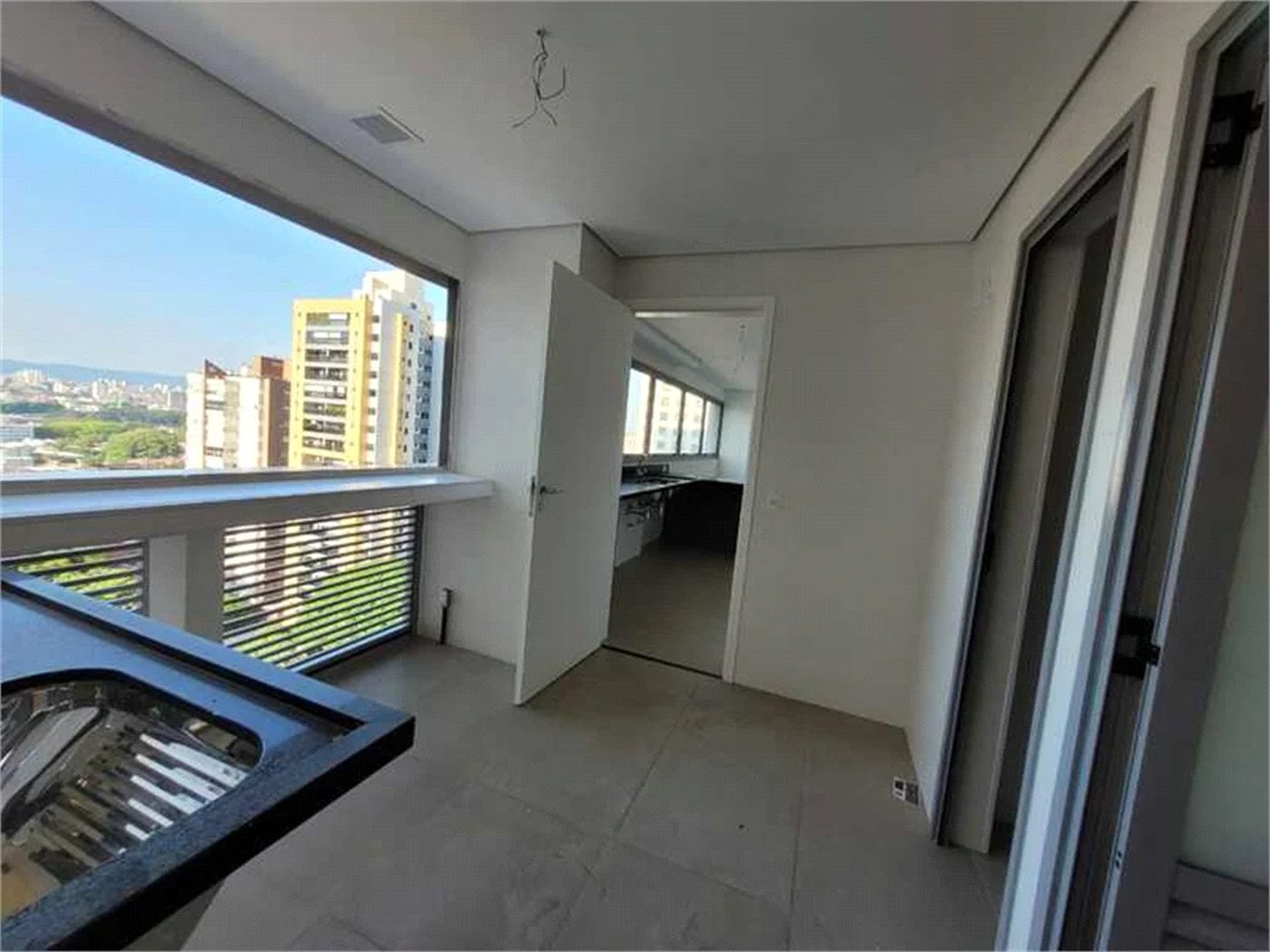 Apartamento à venda com 3 suítes em Água Branca, São Paulo, SP