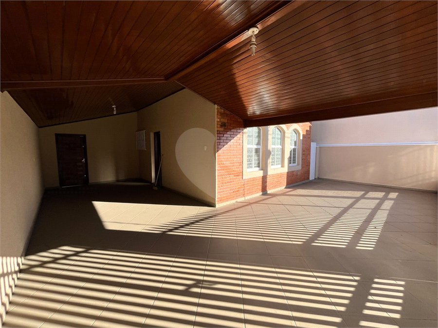 Casa à venda com 3 quartos, sendo 1 suíte, em Jardim Itália, Itapetininga, SP