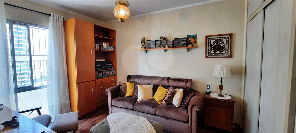 Apartamento à venda com 3 quartos, sendo 1 suíte,  em Sumarezinho, São Paulo, SP