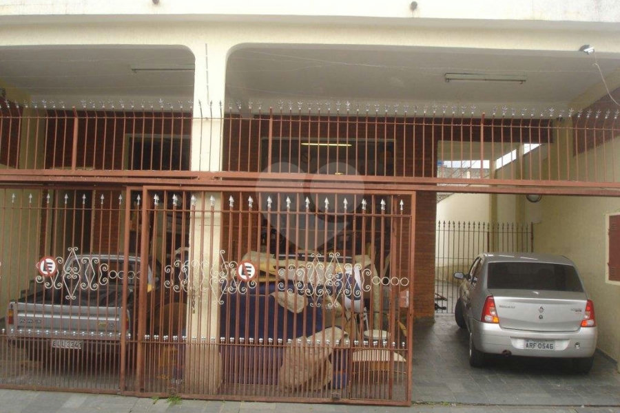 Sobrado à venda com 5 quartos, sendo 2 suítes,  em Jardim Leonor Mendes de Barros, São Paulo, SP
