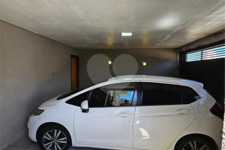 Casa à venda com 3 quartos, sendo 1 suíte, em Vila Nastri, Itapetininga, SP