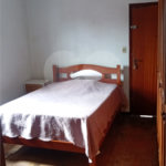 Casa à venda ou para alugar com 7 quartos, sendo 1 suíte,  em Vila Mogilar, Mogi das Cruzes, SP