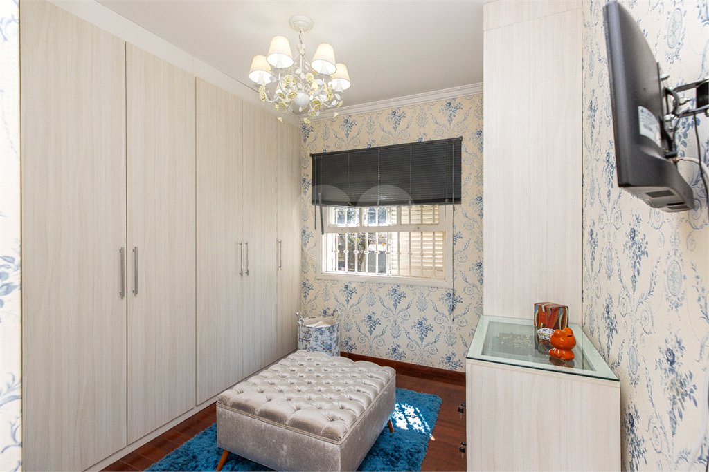 Casa à venda com 5 quartos, sendo 3 suítes,  em Brooklin, São Paulo, SP