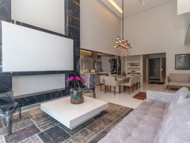 Apartamento à venda com 4 suítes em Campo Belo, São Paulo, SP