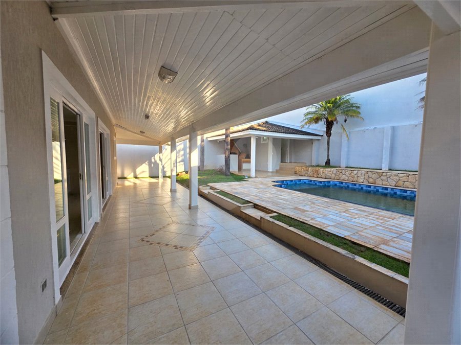 Casa à venda ou para alugar com 3 suítes no condomínio Villagio Capriccio, Louveira - SP