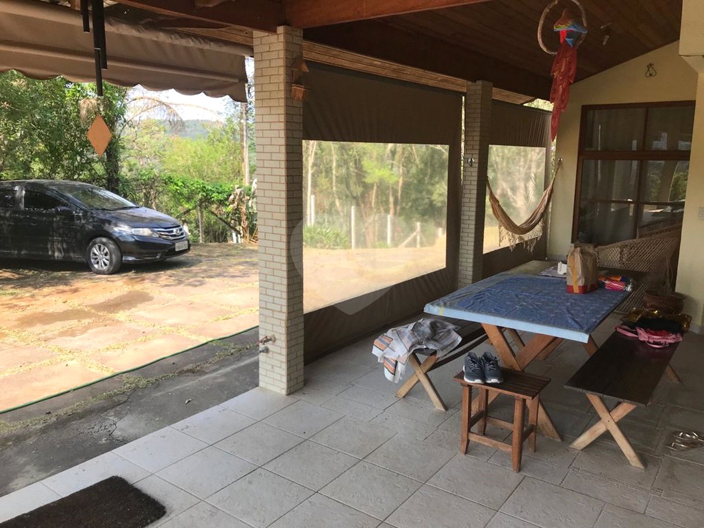 Sobrado à venda com 4 quartos, sendo 2 suítes, em Serra da Cantareira, Mairiporã, SP