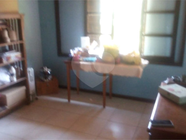 Sobrado à venda com 5 quartos, sendo 1 suíte,  em Roseira, Mairiporã, SP