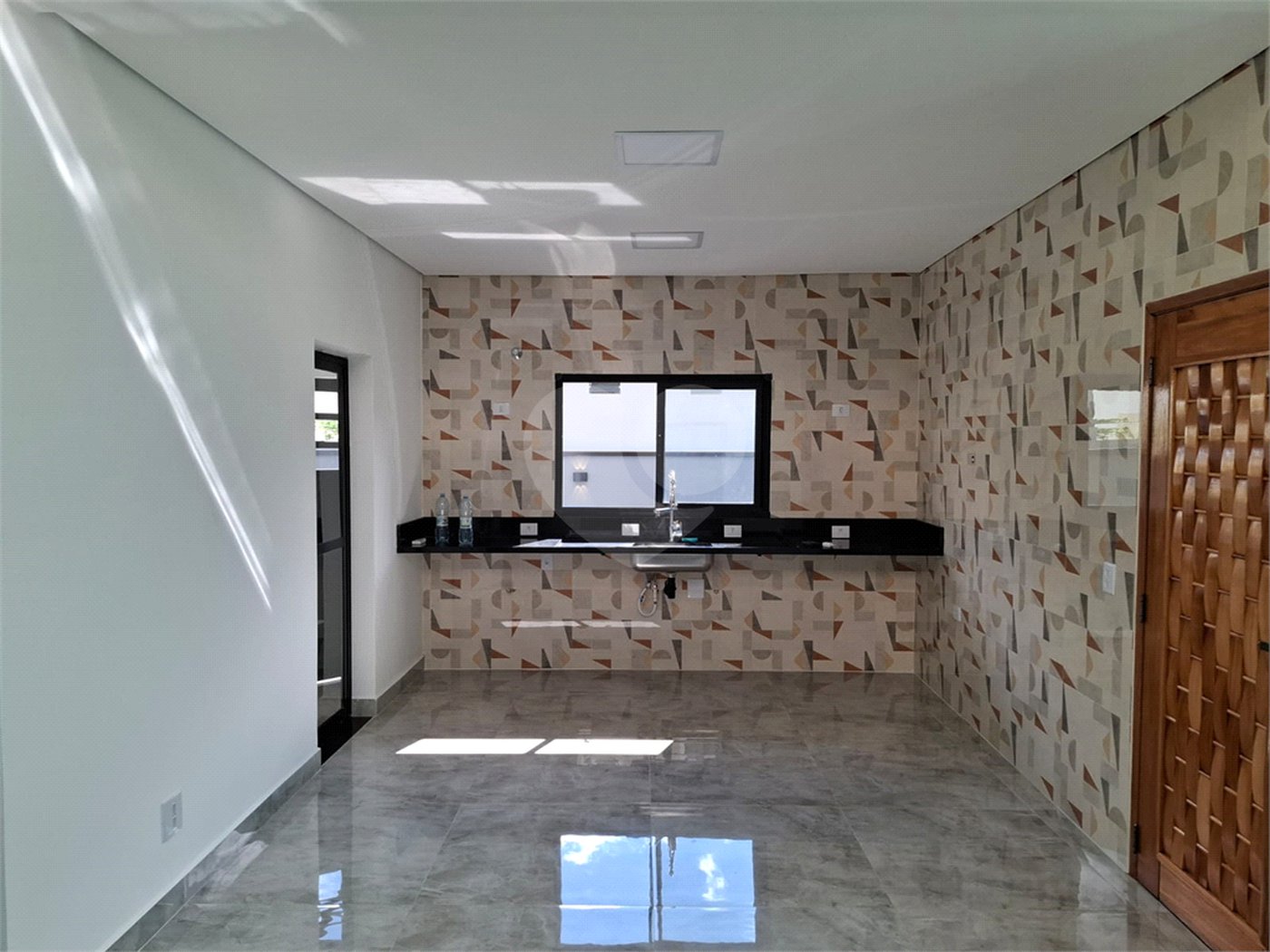 Casa à venda ou para alugar com 3 suítes no condomínio Residencial Veredas, Mogi das Cruzes - SP