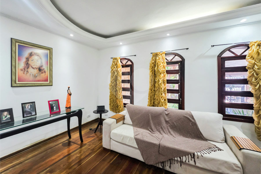 Casa à venda com 4 quartos, sendo 1 suíte, em Sapopemba, São Paulo, SP