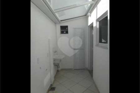 Casa à venda com 3 quartos, sendo 2 suítes,  em Mirandópolis, São Paulo, SP