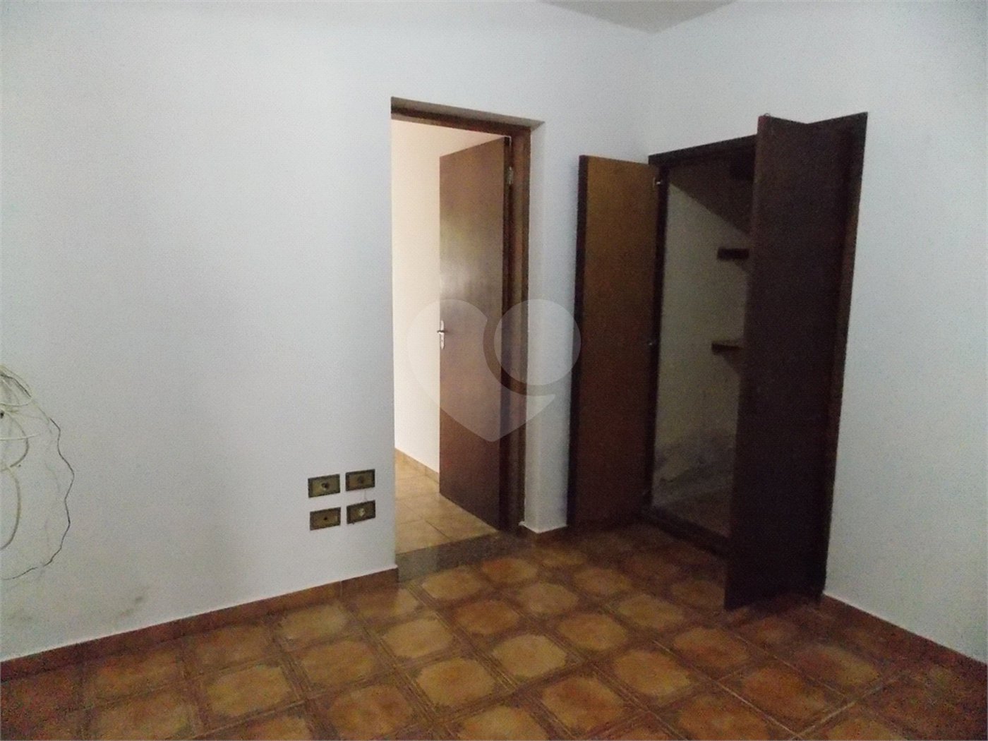 Casa à venda com 3 quartos, sendo 2 suítes, em Vila Helena, Atibaia, SP