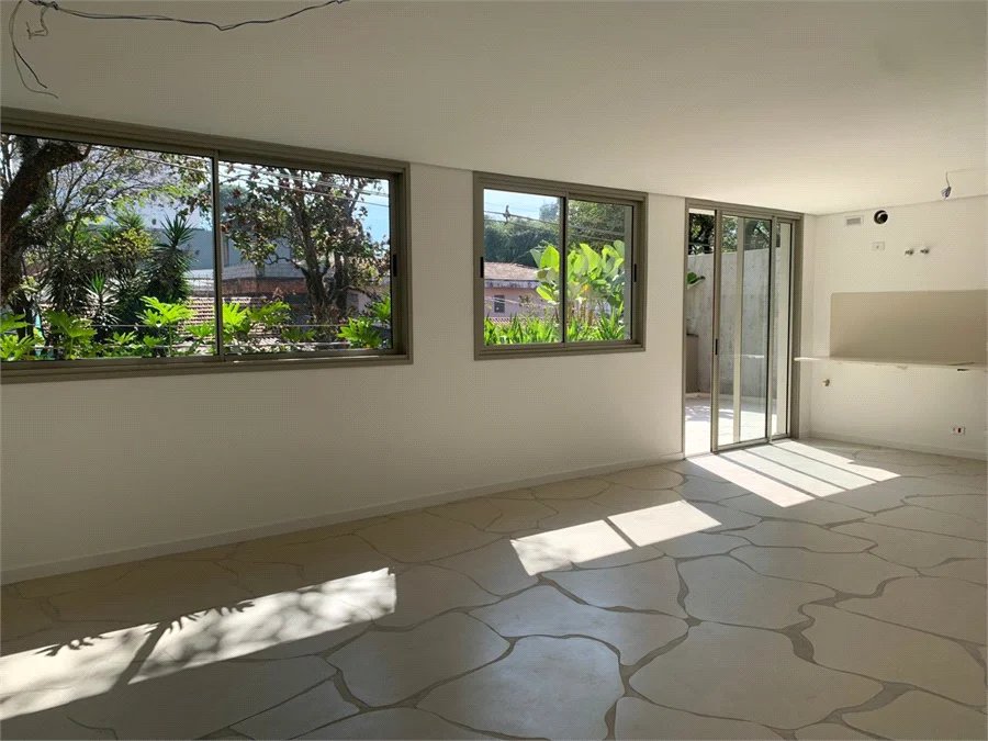 Apartamento à venda com 2 suítes em Vila Madalena, São Paulo, SP