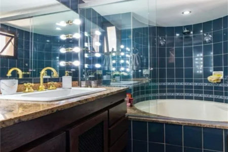 Apartamento à venda com 4 quartos, sendo 3 suítes,  em Vila Andrade, São Paulo, SP