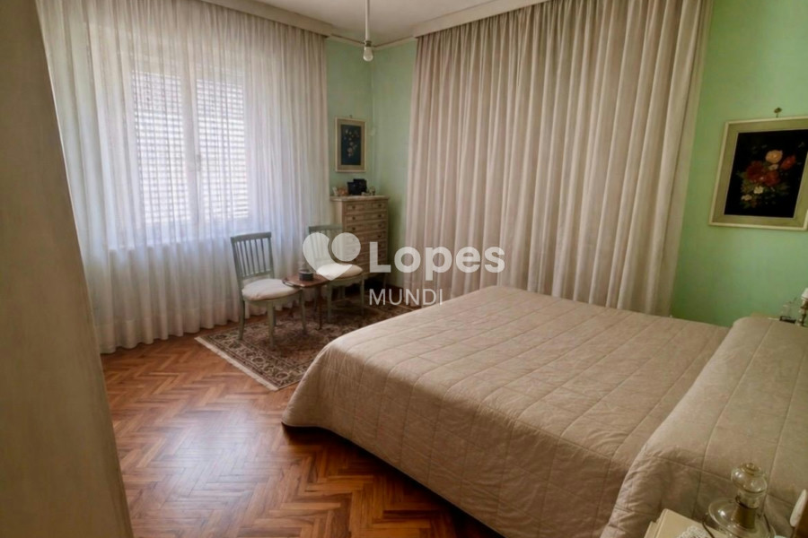 Casa à venda em Montecatini Terme, Toscana, Itália – 480 m² e terreno de 10.000 m²