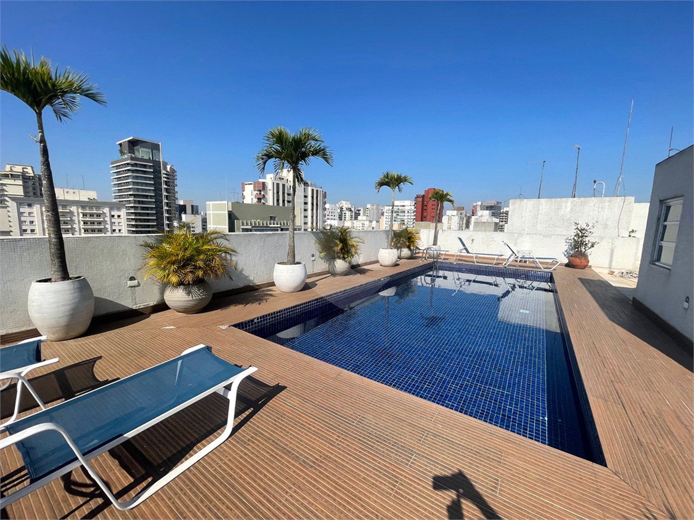 Apartamento à venda ou para alugar com 3 quartos, sendo 1 suíte, em Itaim Bibi, São Paulo, SP