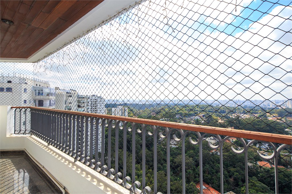 Cobertura à venda com 5 quartos, sendo 4 suítes, em Jardim Marajoara, São Paulo, SP