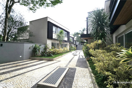 Casa à venda com 4 suítes no condomínio Vila Arese, São Paulo - SP